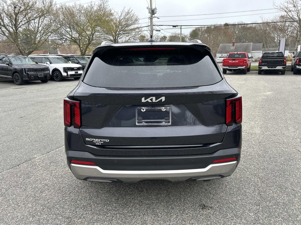 Certified 2025 Kia Sorento SX FWD image 4