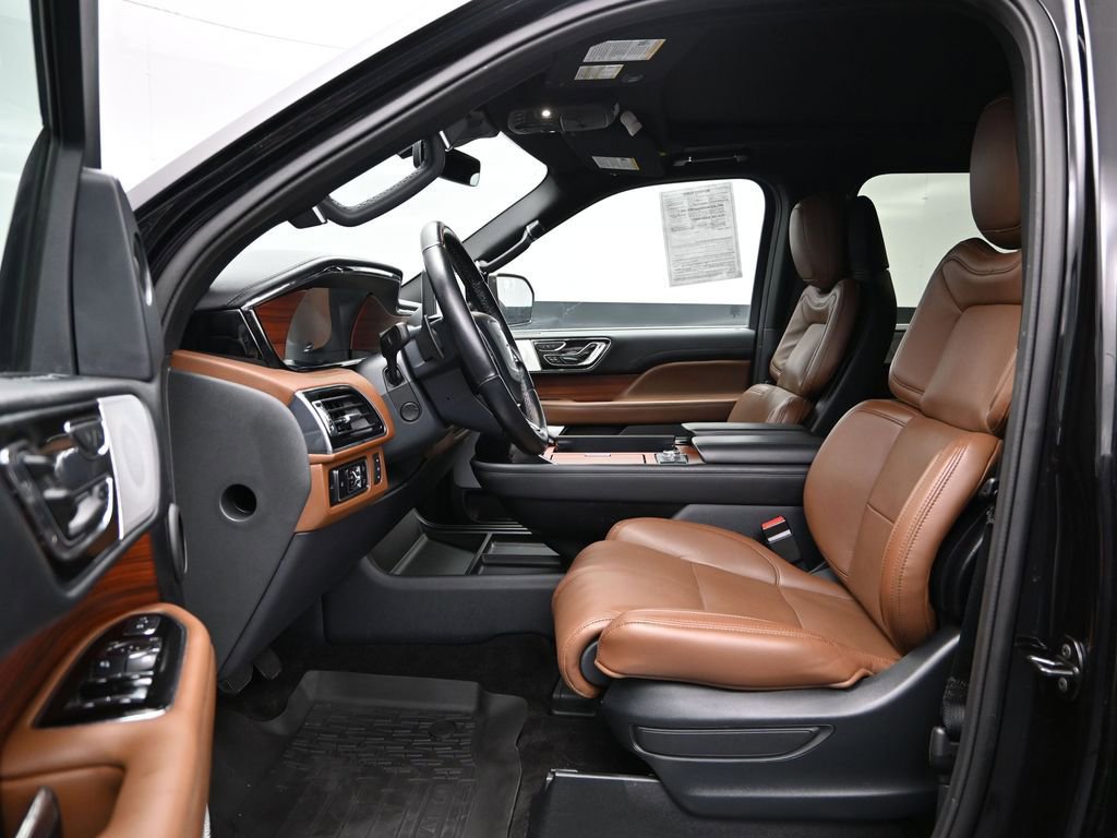Used 2024 Lincoln Navigator L Reserve w/ Equipment Group 201A image 21