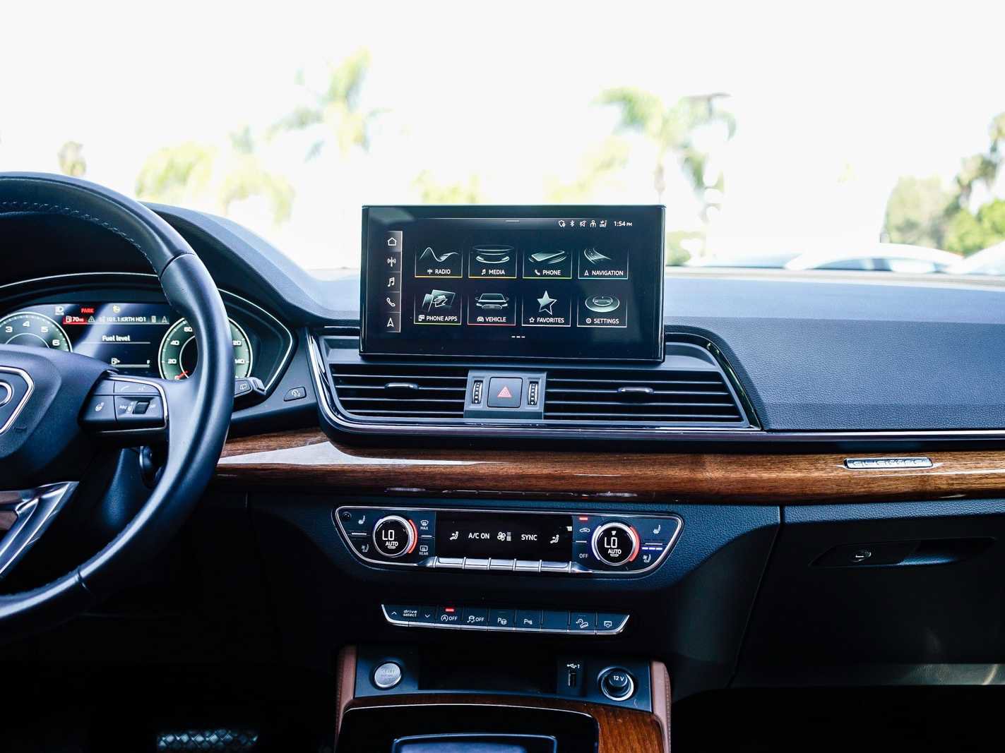 Used 2022 Audi Q5 2.0T Prestige w/ Prestige Package image 13