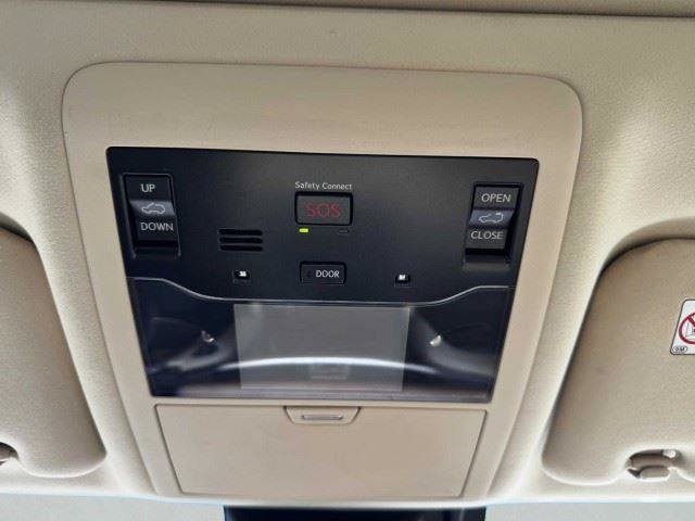 Used 2019 Lexus LX 570 4WD w/ Luxury Package image 41
