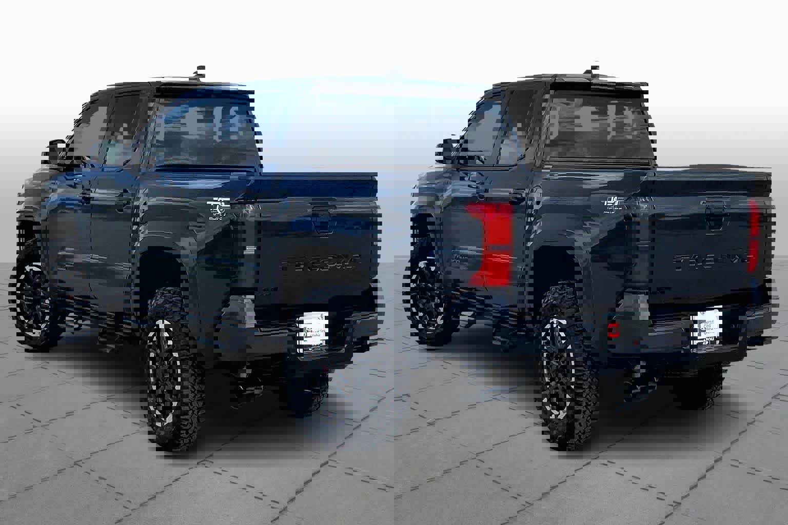 Used 2025 Toyota Tacoma TRD Sport image 12