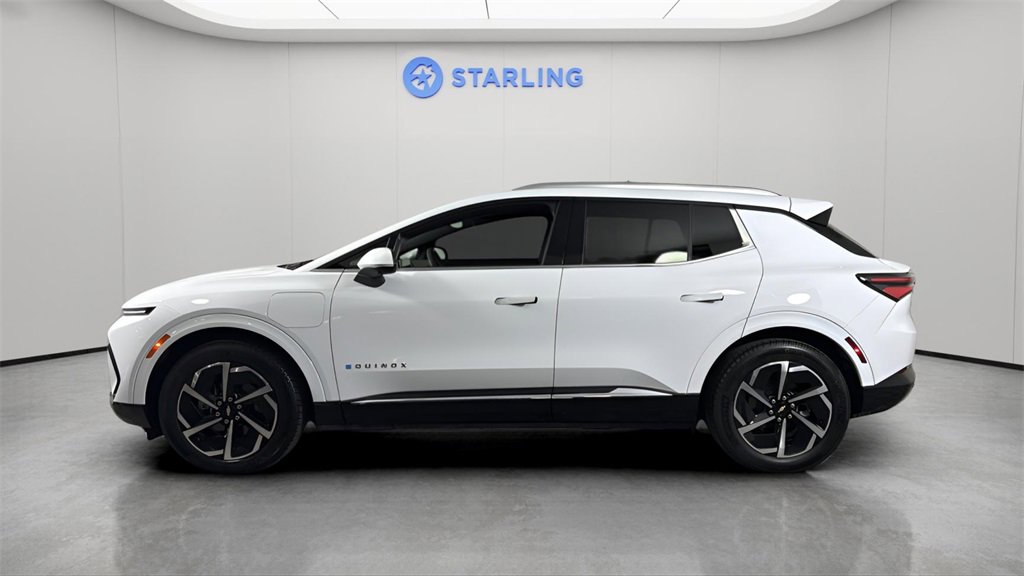 Used 2025 Chevrolet Equinox EV LT image 3