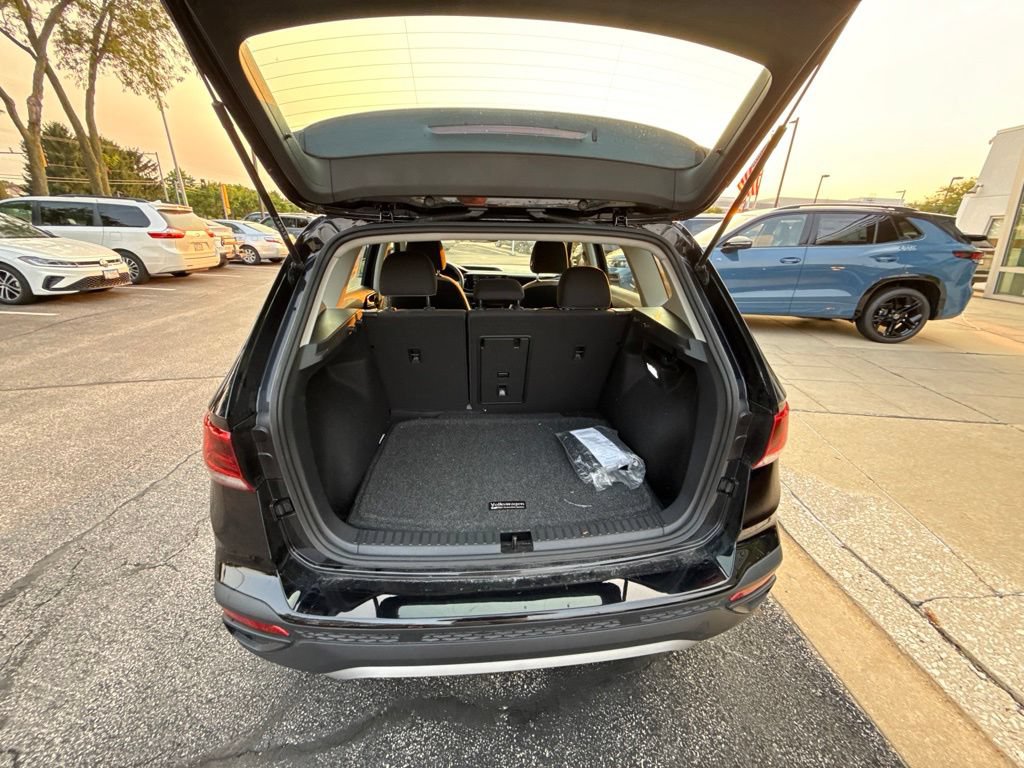 Certified 2024 Volkswagen Taos S AWD/4WD image 26