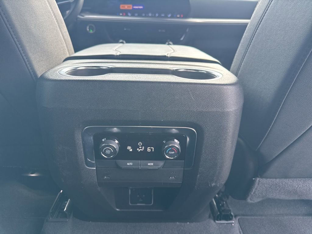 Used 2025 Chevrolet Tahoe LT AWD/4WD image 22