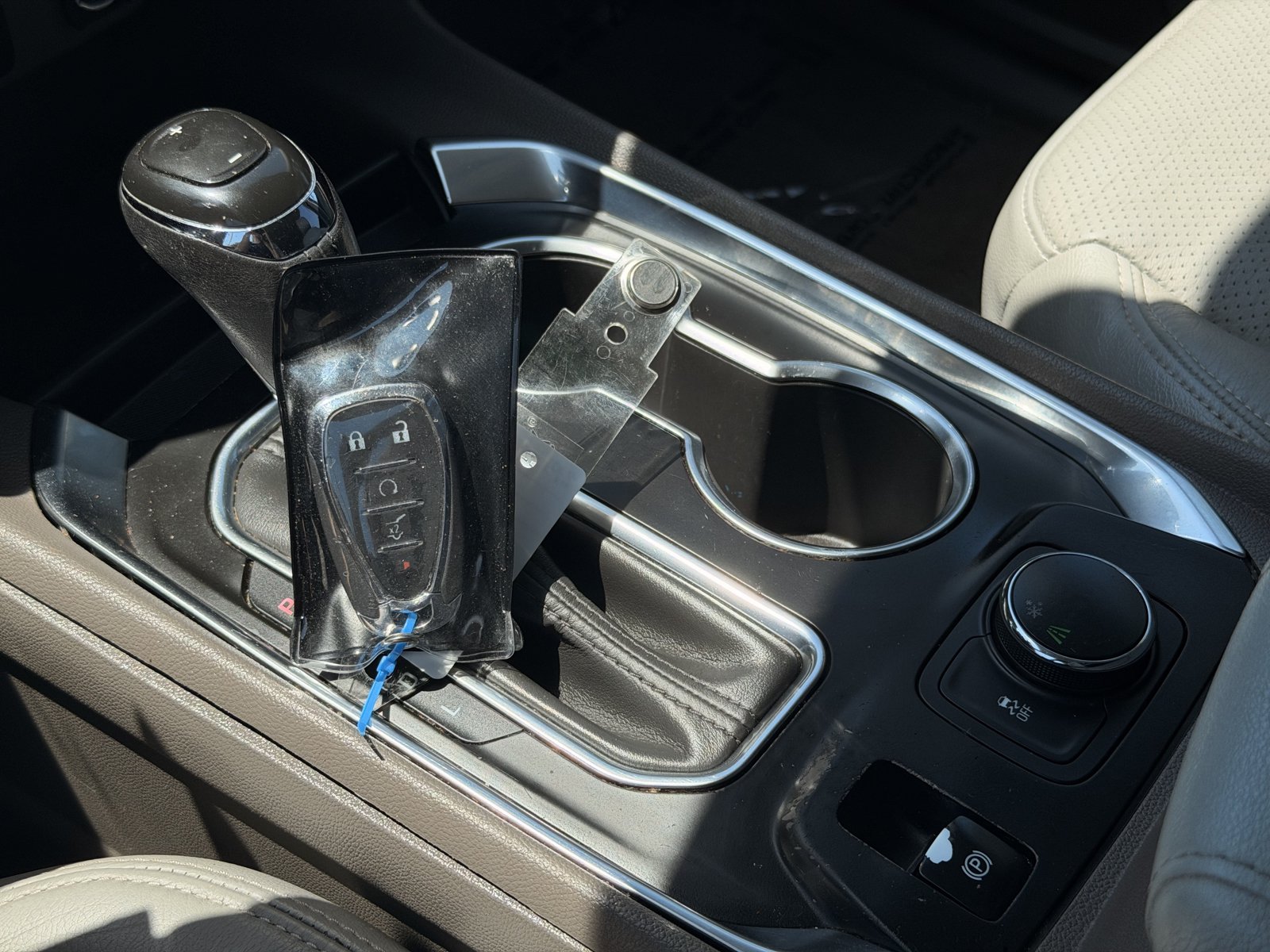 Used 2019 Chevrolet Traverse LT FWD image 35