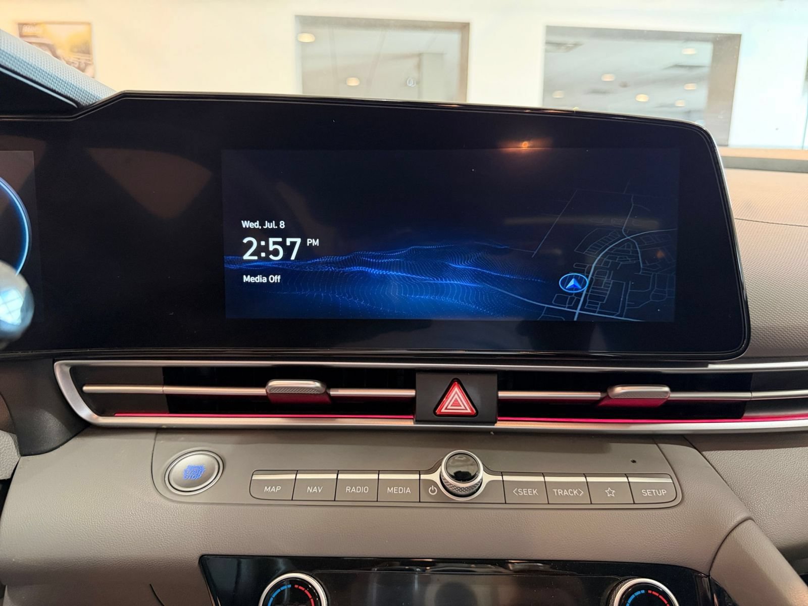 Used 2025 Hyundai Elantra SEL FWD image 21