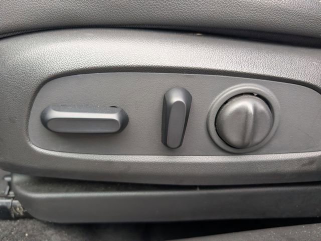 Used 2023 Chevrolet TrailBlazer ACTIV w/ Convenience Package image 16