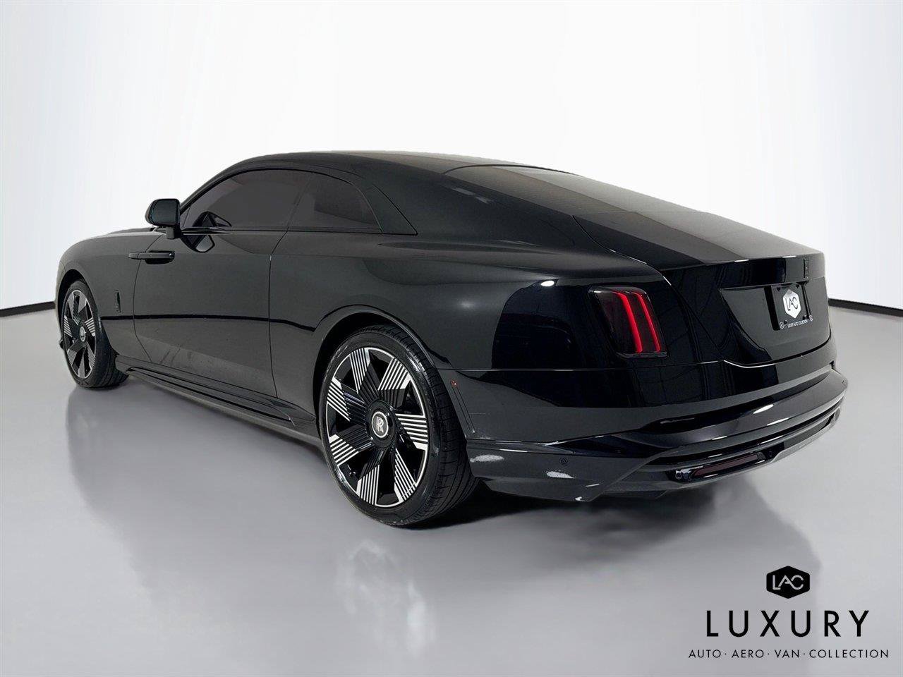 Used 2024 Rolls-Royce Spectre w/ Spectre Launch Package AWD/4WD image 8