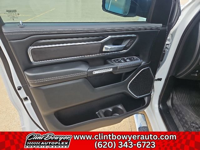 Used 2023 RAM 1500 Laramie AWD/4WD image 11