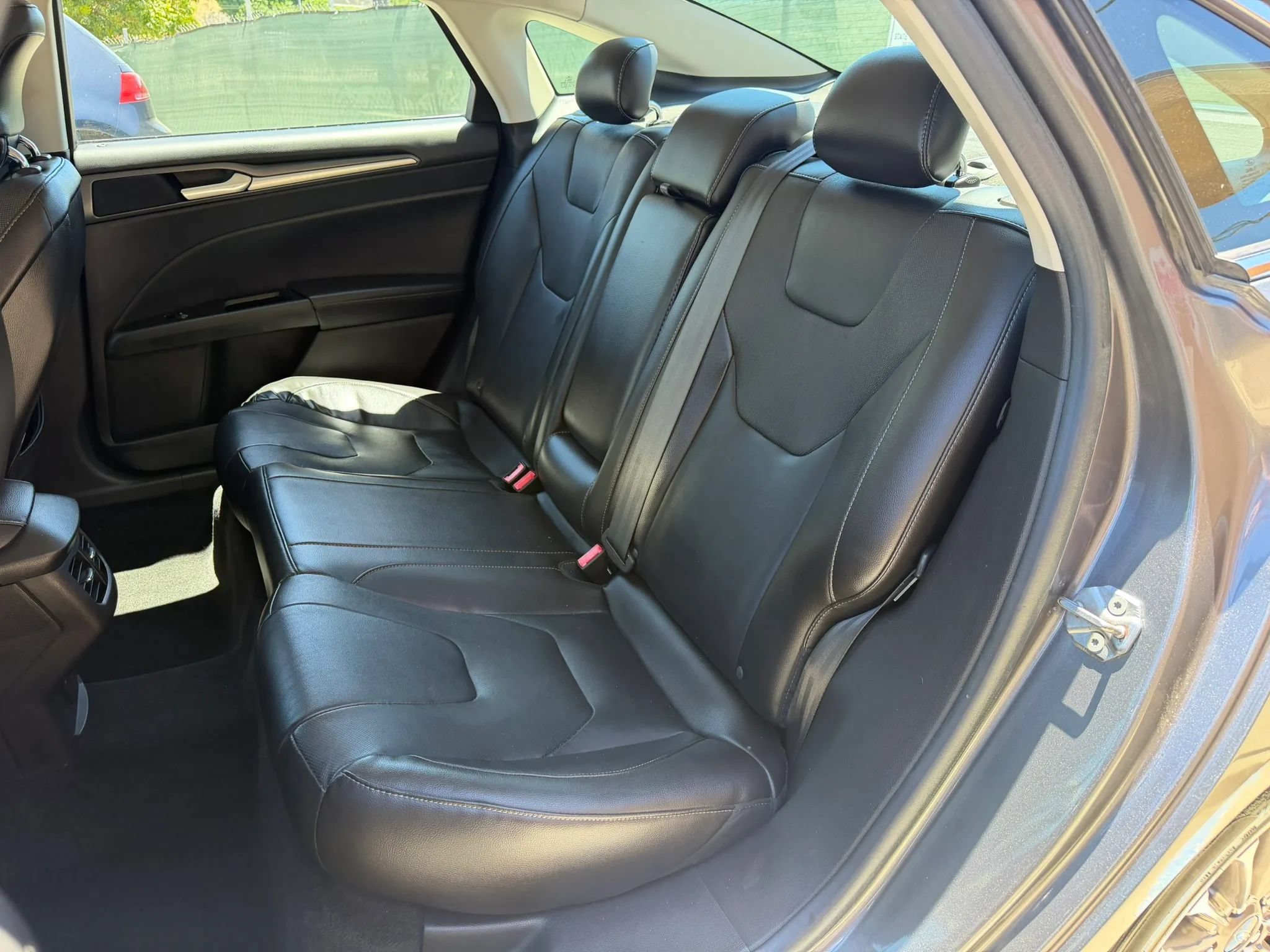 Used 2013 Ford Fusion Titanium FWD image 17