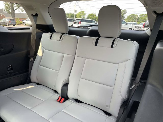 New 2026 Ford Explorer Platinum w/ LUX Leather Package AWD/4WD image 12