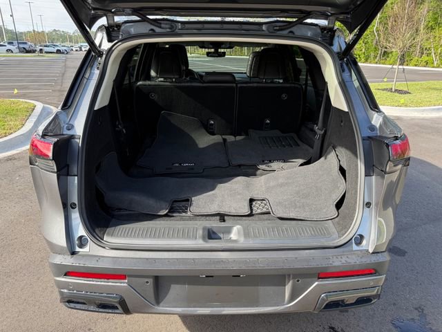 Used 2025 INFINITI QX60 Luxe w/ Vision Package FWD image 16