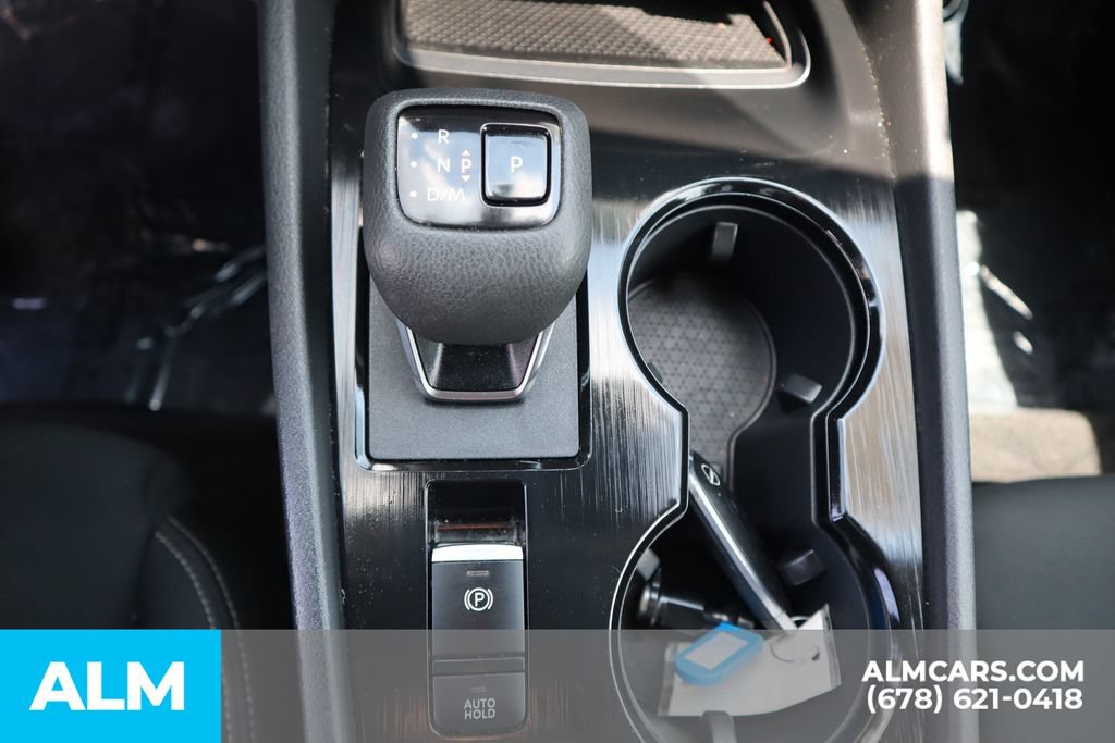 Used 2024 Nissan Rogue S FWD image 31