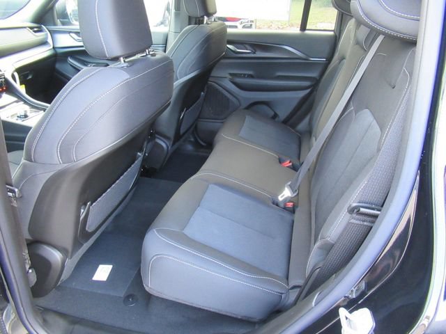 New 2026 Jeep Grand Cherokee Laredo X RWD image 29