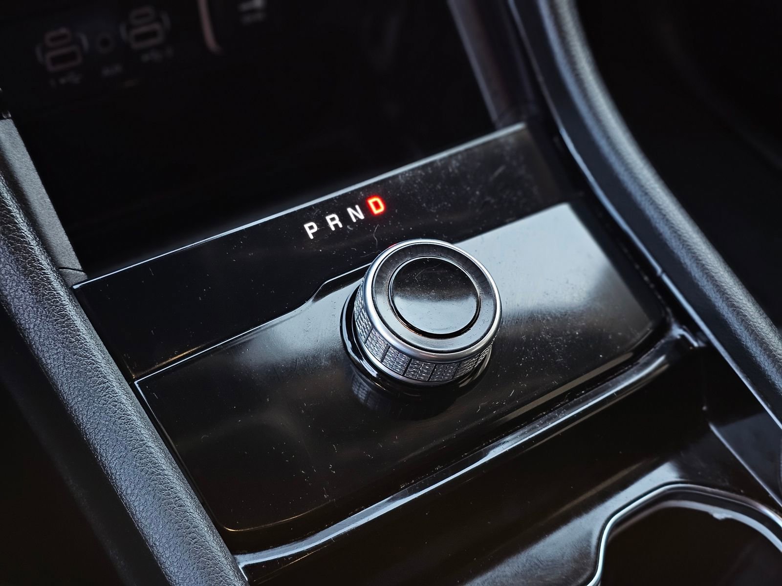 Used 2023 Jeep Grand Cherokee Laredo image 13