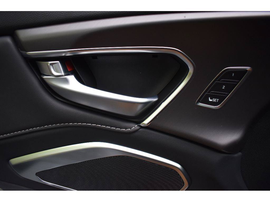 New 2026 Acura RDX SH-AWD image 25