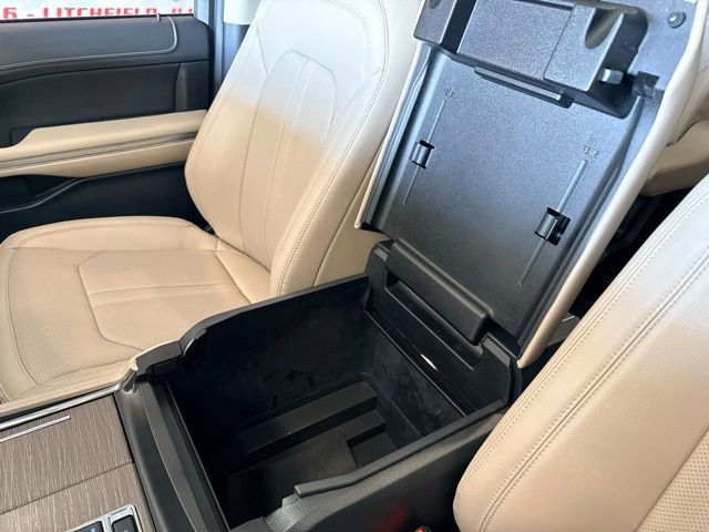 Used 2022 Ford Expedition Limited image 33