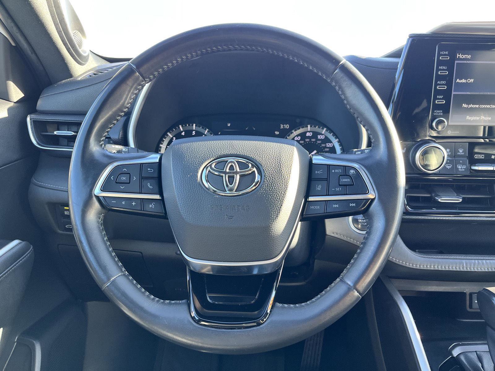 Used 2021 Toyota Highlander XSE image 30