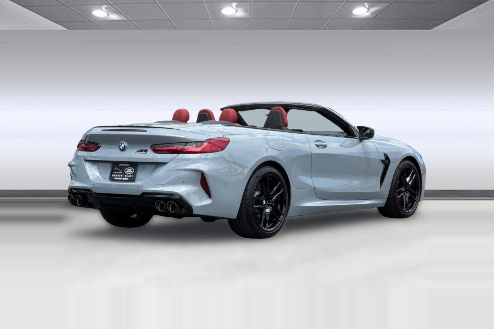Used 2025 BMW M8 Competition AWD/4WD image 9
