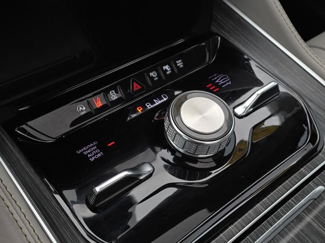 Used 2024 Jeep Wagoneer Series II w/ Convenience Group I image 22