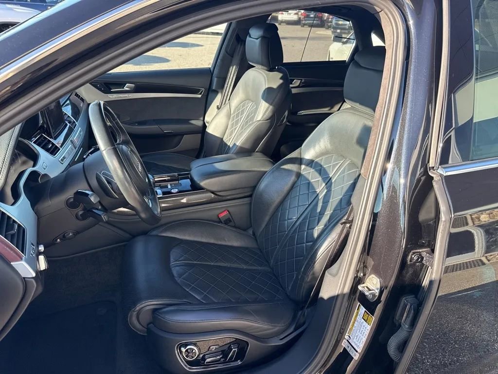 Used 2015 Audi S8 w/ S8 Cold Weather Package image 2