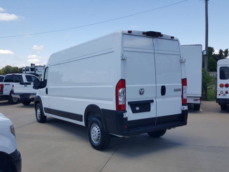 Used 2024 RAM ProMaster 2500 w/ Convenience Group FWD image 9