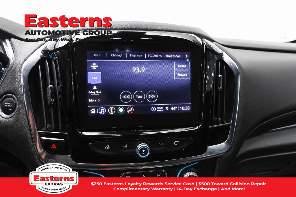 Used 2023 Chevrolet Traverse LT AWD/4WD image 13