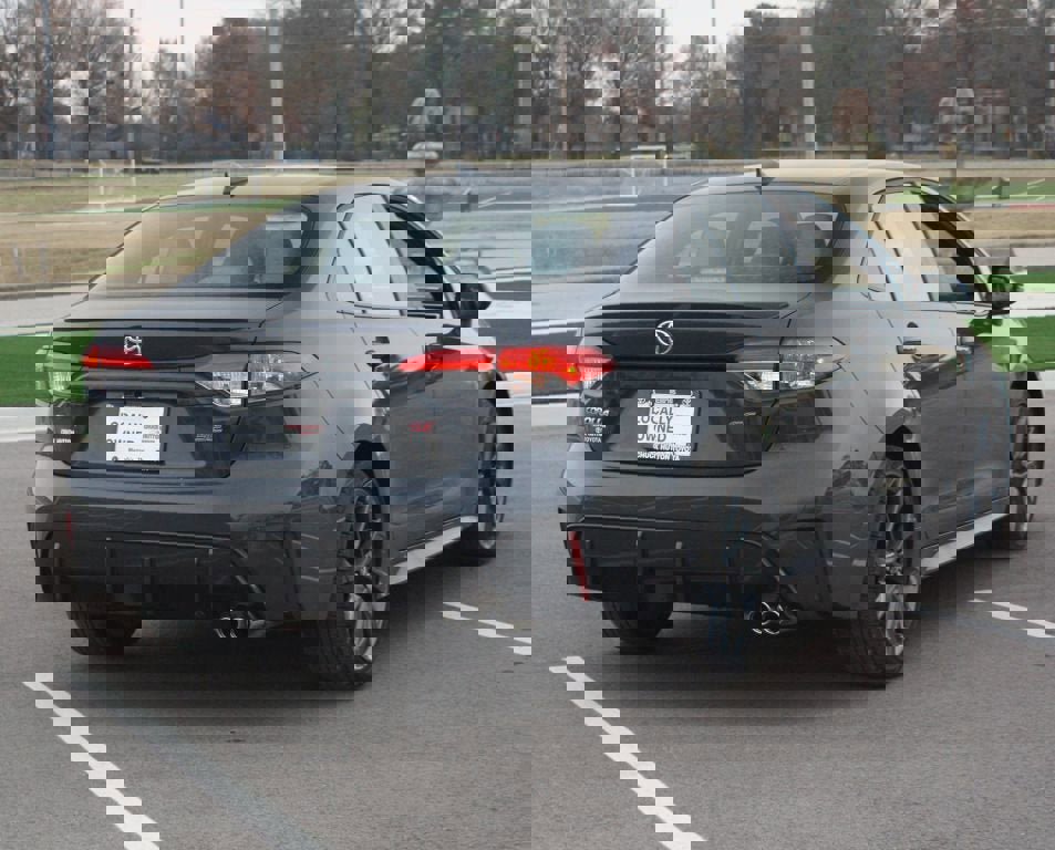 Certified 2025 Toyota Corolla SE image 18