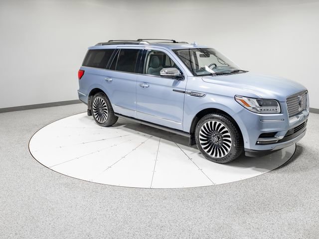 Used 2019 Lincoln Navigator Black Label w/ Cargo Package AWD/4WD image 32