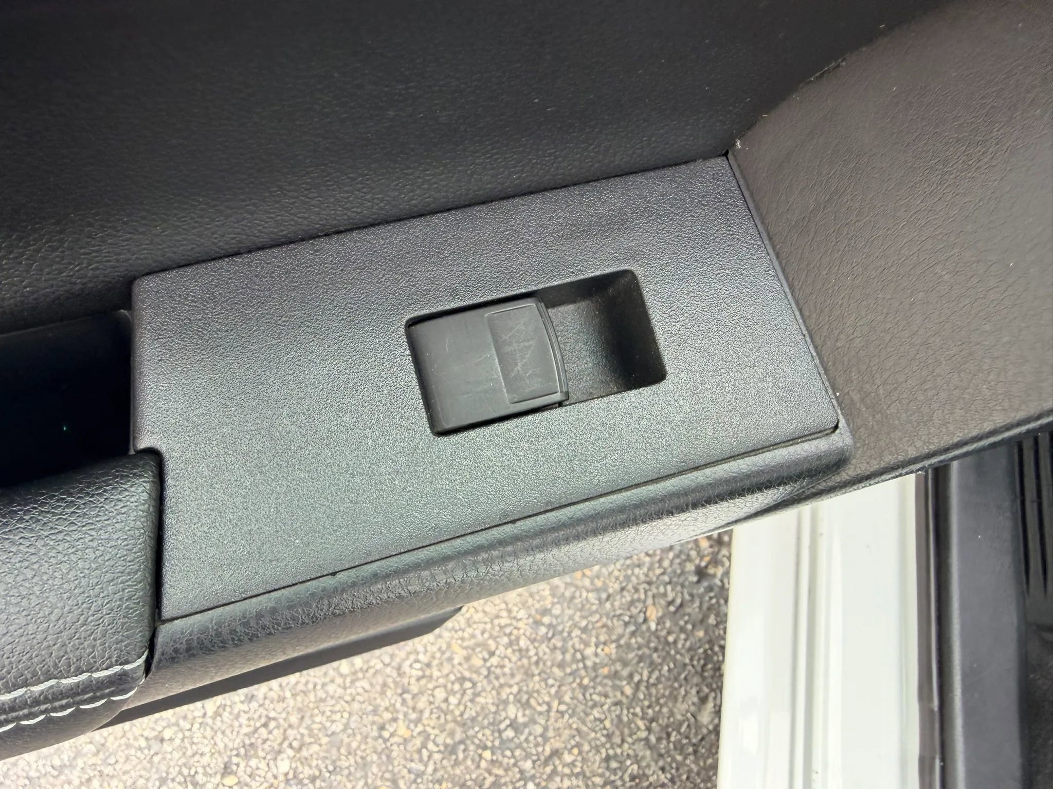 Used 2014 Toyota Corolla S image 18