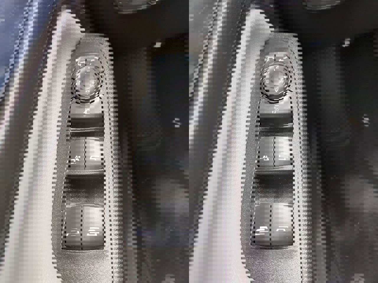 Used 2021 Chevrolet Equinox LT image 20