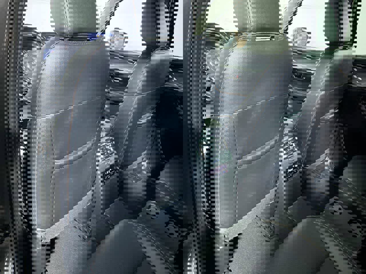 Used 2025 MAZDA CX-90 3.3 Turbo w/ Preferred Package image 32