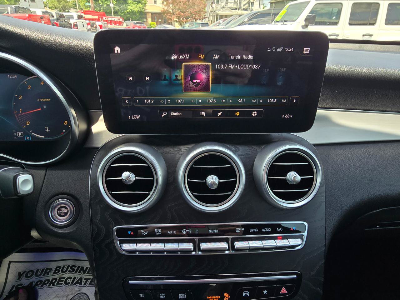 Used 2022 Mercedes-Benz GLC 300 4MATIC image 9