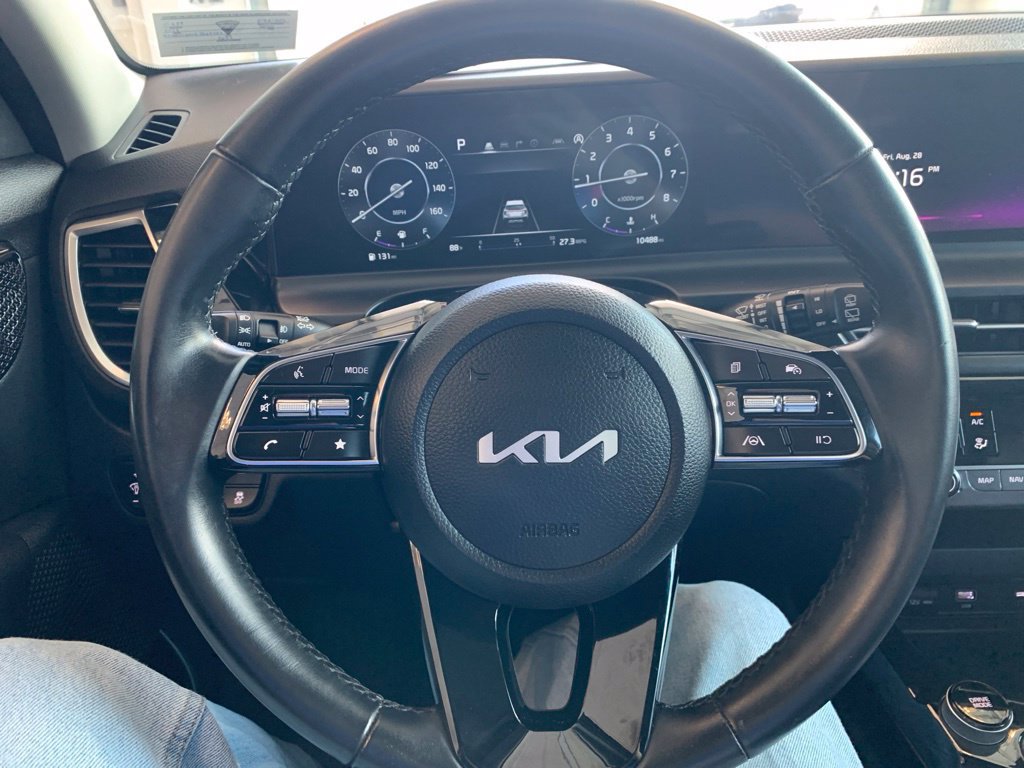 Used 2024 Kia Seltos S AWD/4WD image 4