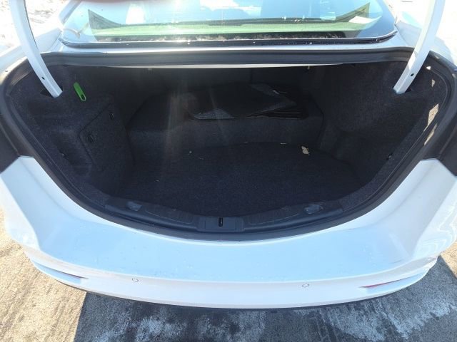 Used 2020 Ford Fusion SE image 10