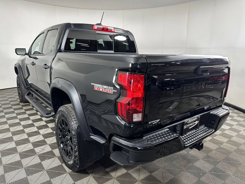 Used 2024 Chevrolet Colorado Trail Boss w/ Advanced Trailering Package AWD/4WD image 3