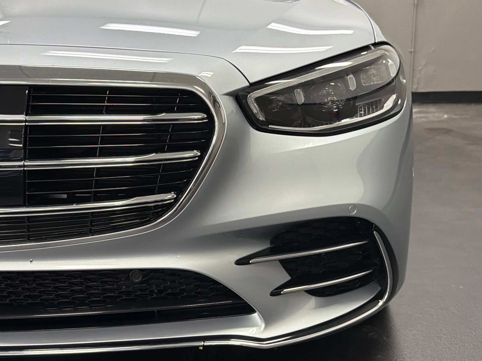Used 2023 Mercedes-Benz S 580 4MATIC Sedan image 7