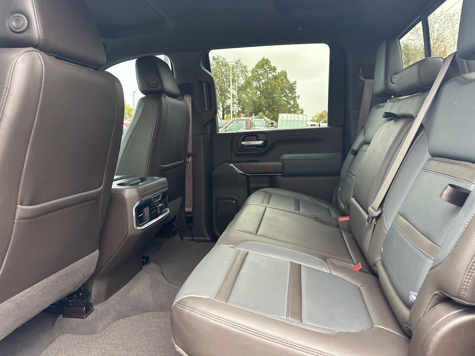 Used 2020 GMC Sierra 3500 Denali w/ Technology Package AWD/4WD image 24