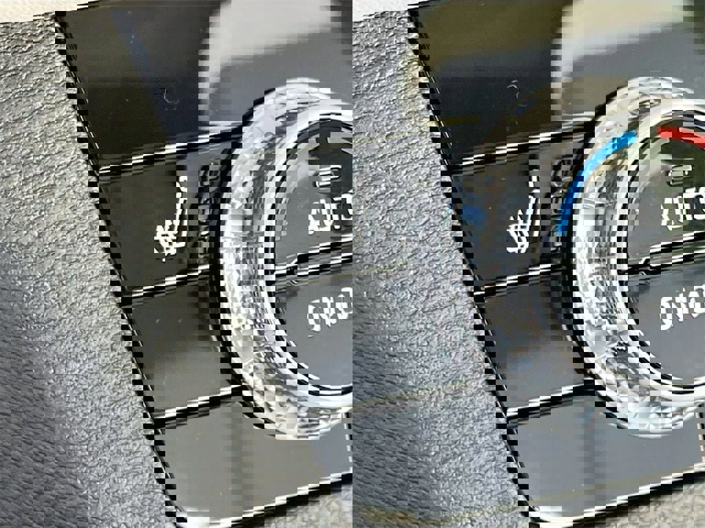 New 2025 Mitsubishi Outlander SEL image 22