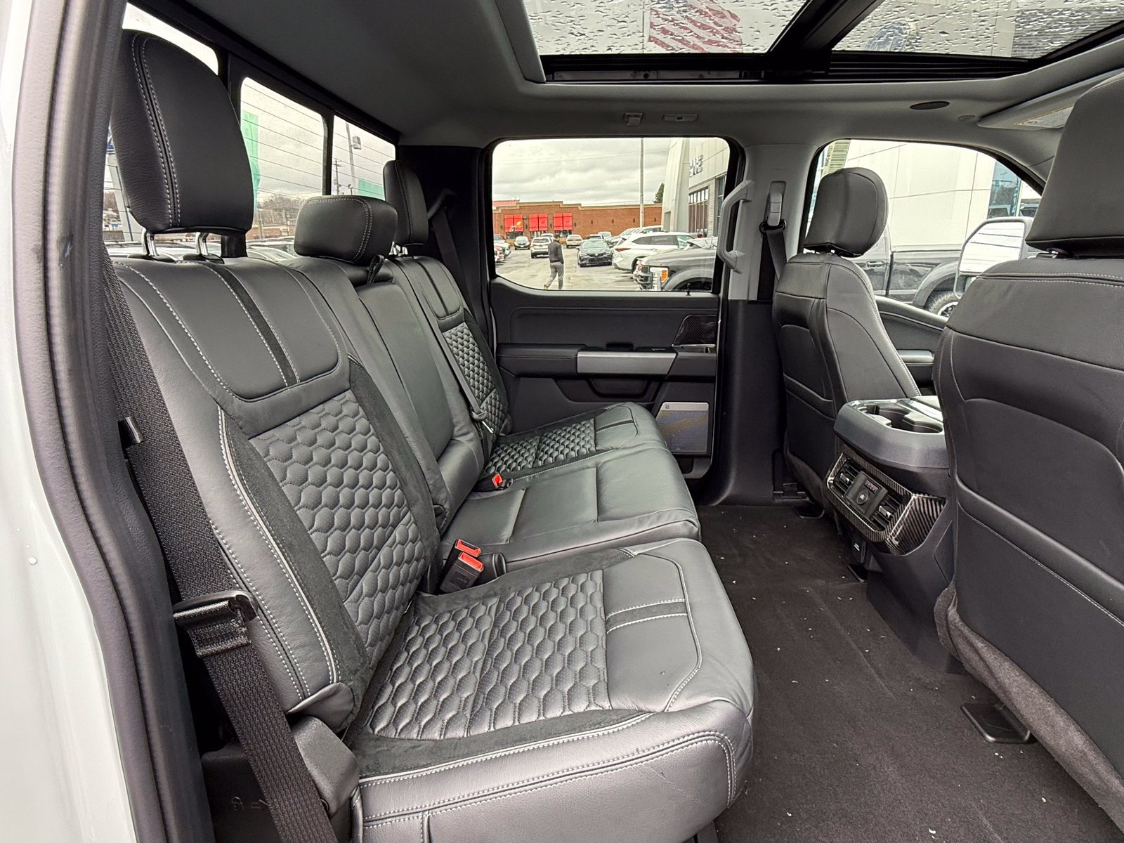 New 2026 Ford F250 Lariat w/ Black Appearance Package AWD/4WD image 16