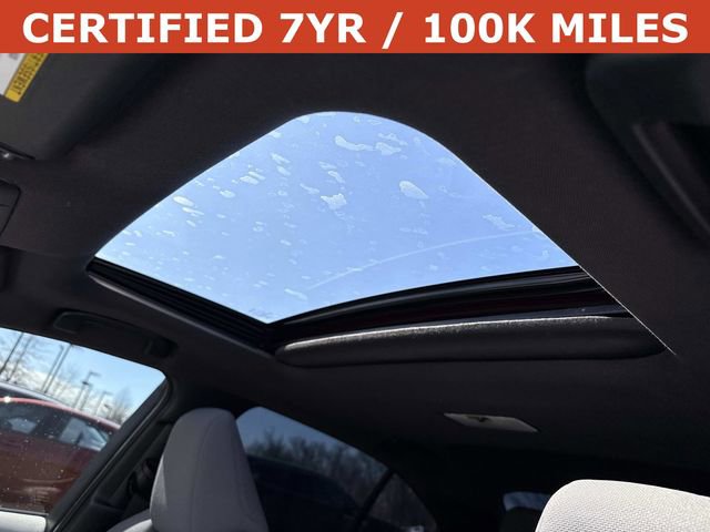 Used 2022 Toyota Corolla SE image 16