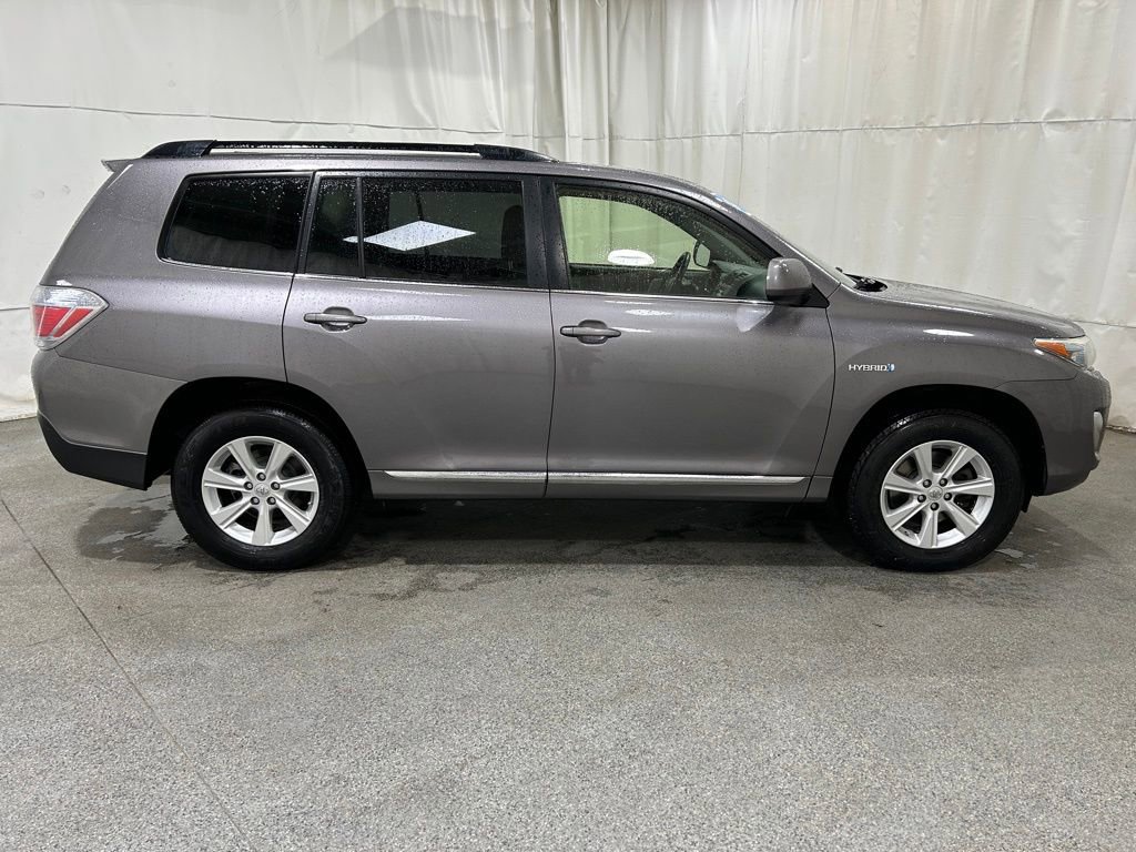 Used 2013 Toyota Highlander Base image 9