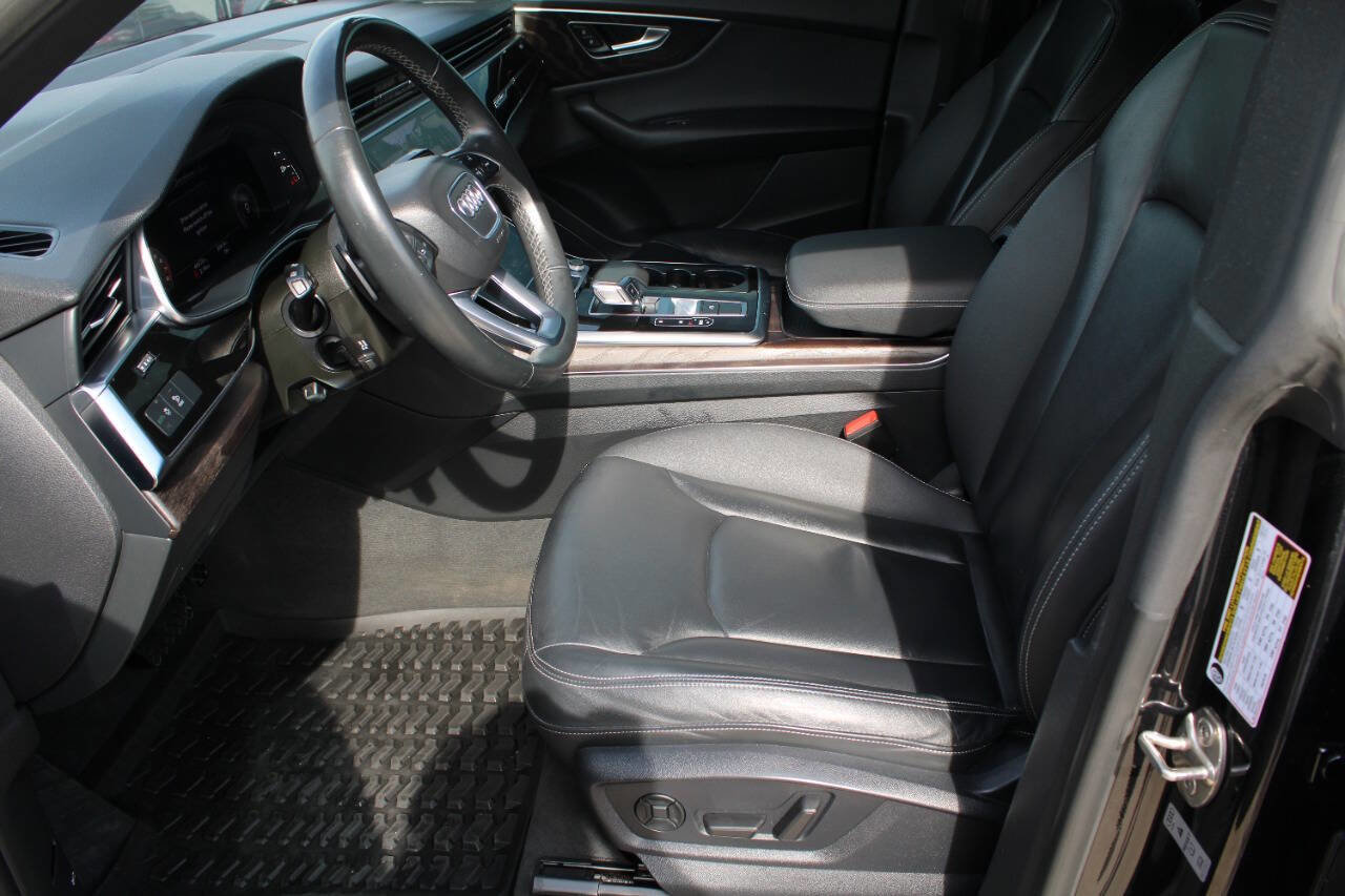 Used 2021 Audi Q8 Premium w/ Black Optic Package image 13
