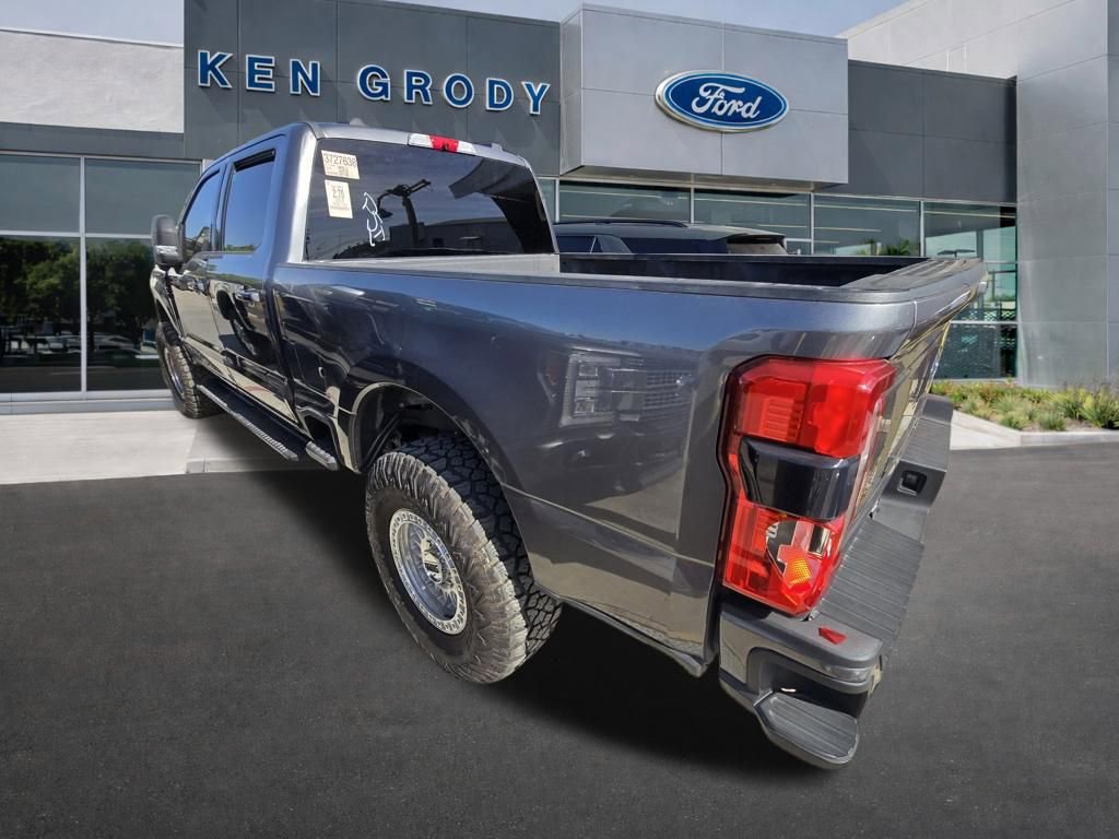 Used 2023 Ford F250 XLT w/ XLT Premium Package image 5