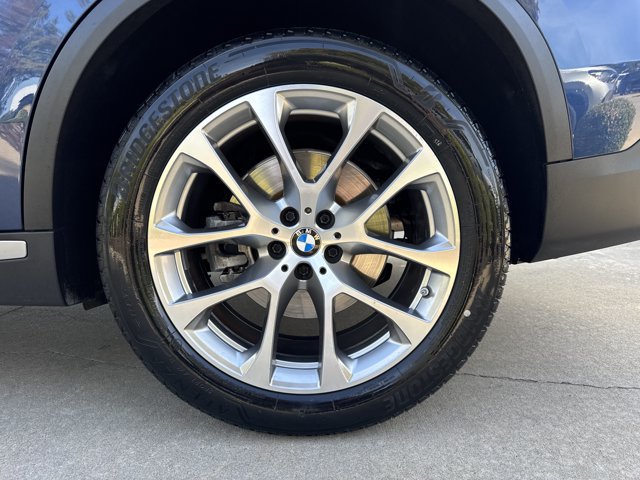 Used 2022 BMW X5 xDrive40i w/ Premium Package AWD/4WD image 21