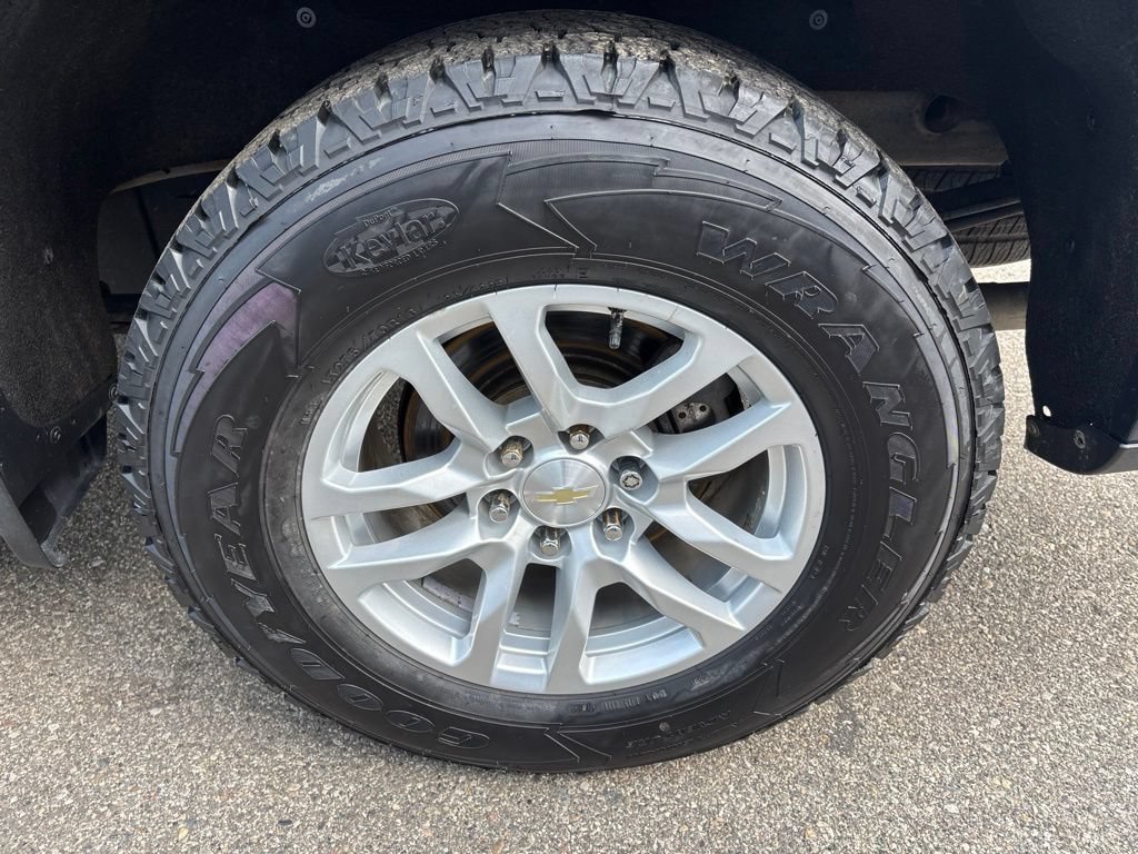Certified 2019 Chevrolet Silverado 1500 LT w/ All-Star Edition AWD/4WD image 9