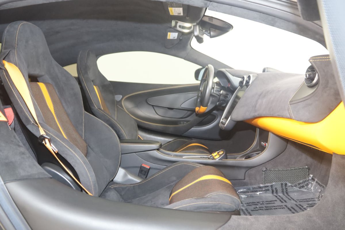 Used 2020 McLaren 570S Coupe RWD image 14