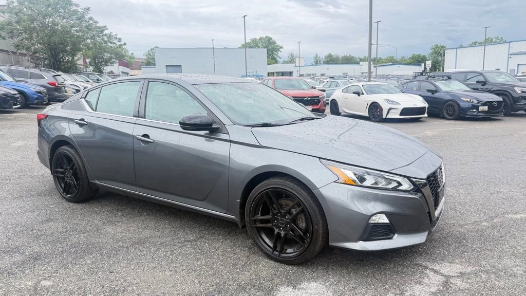 Used 2020 Nissan Altima 2.5 SR w/ Premium Package