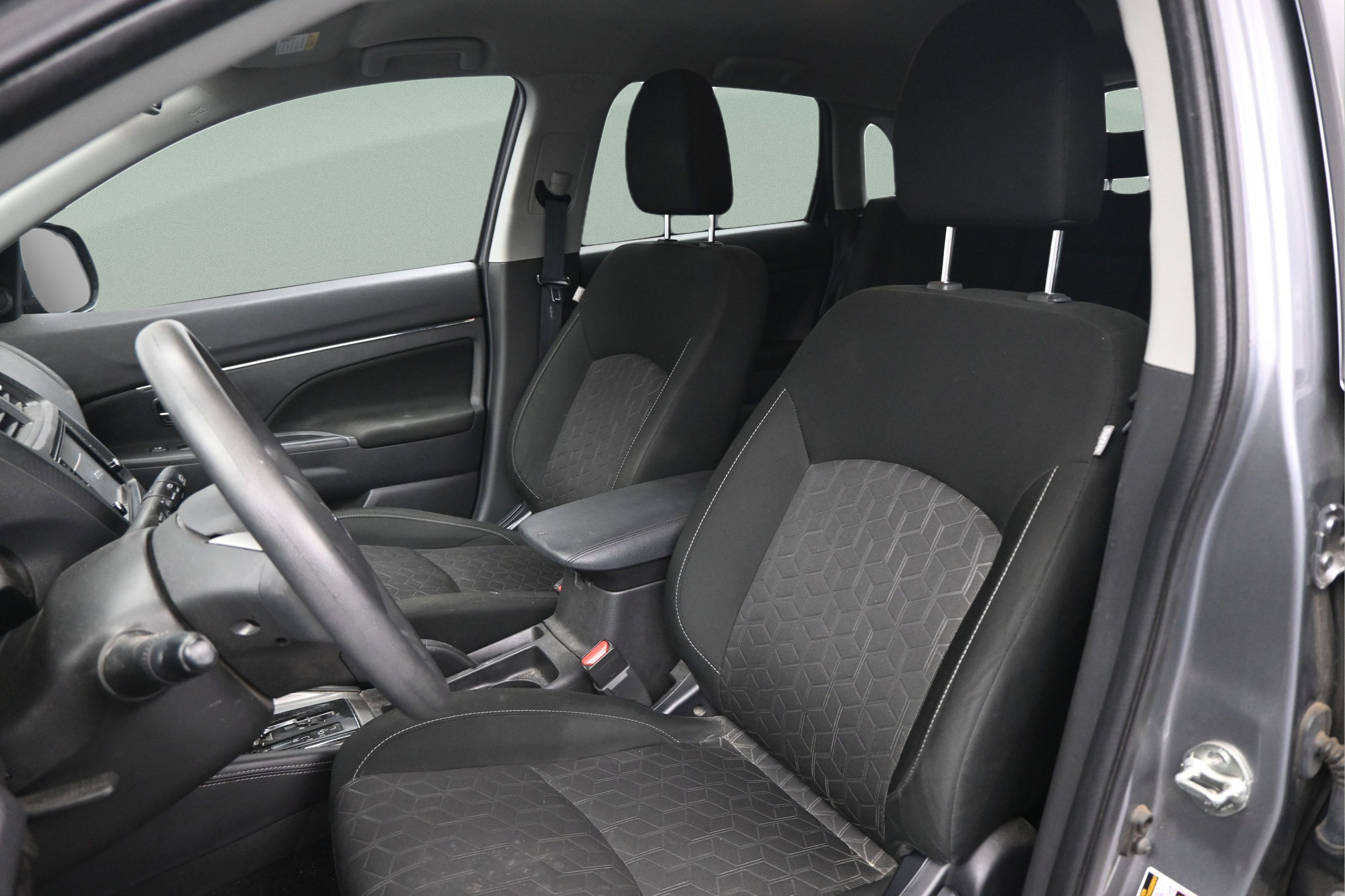 Used 2022 Mitsubishi Outlander Sport ES FWD image 33