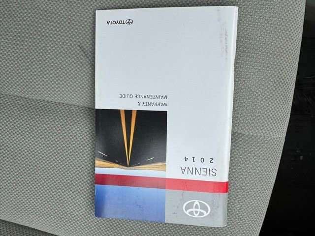 Used 2014 Toyota Sienna L FWD image 21